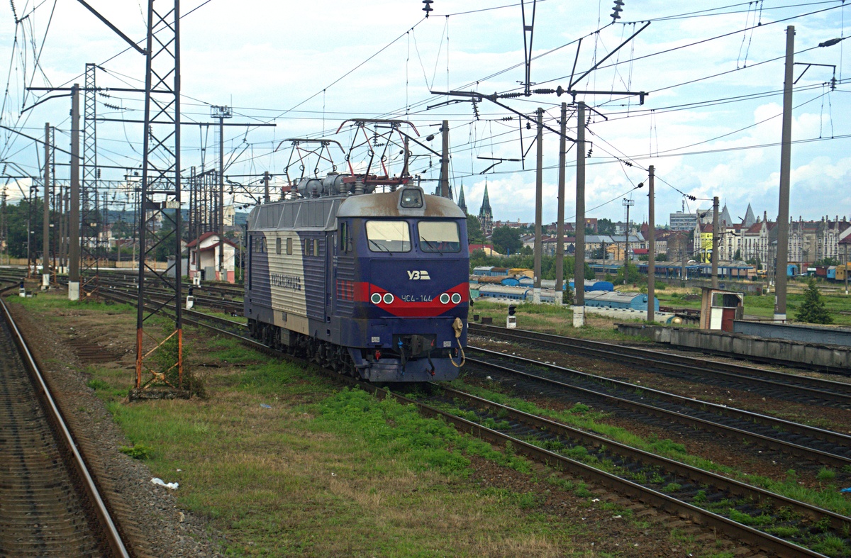 ЧС4-144