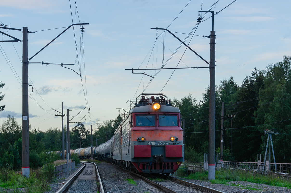 ВЛ11.8-732Б
