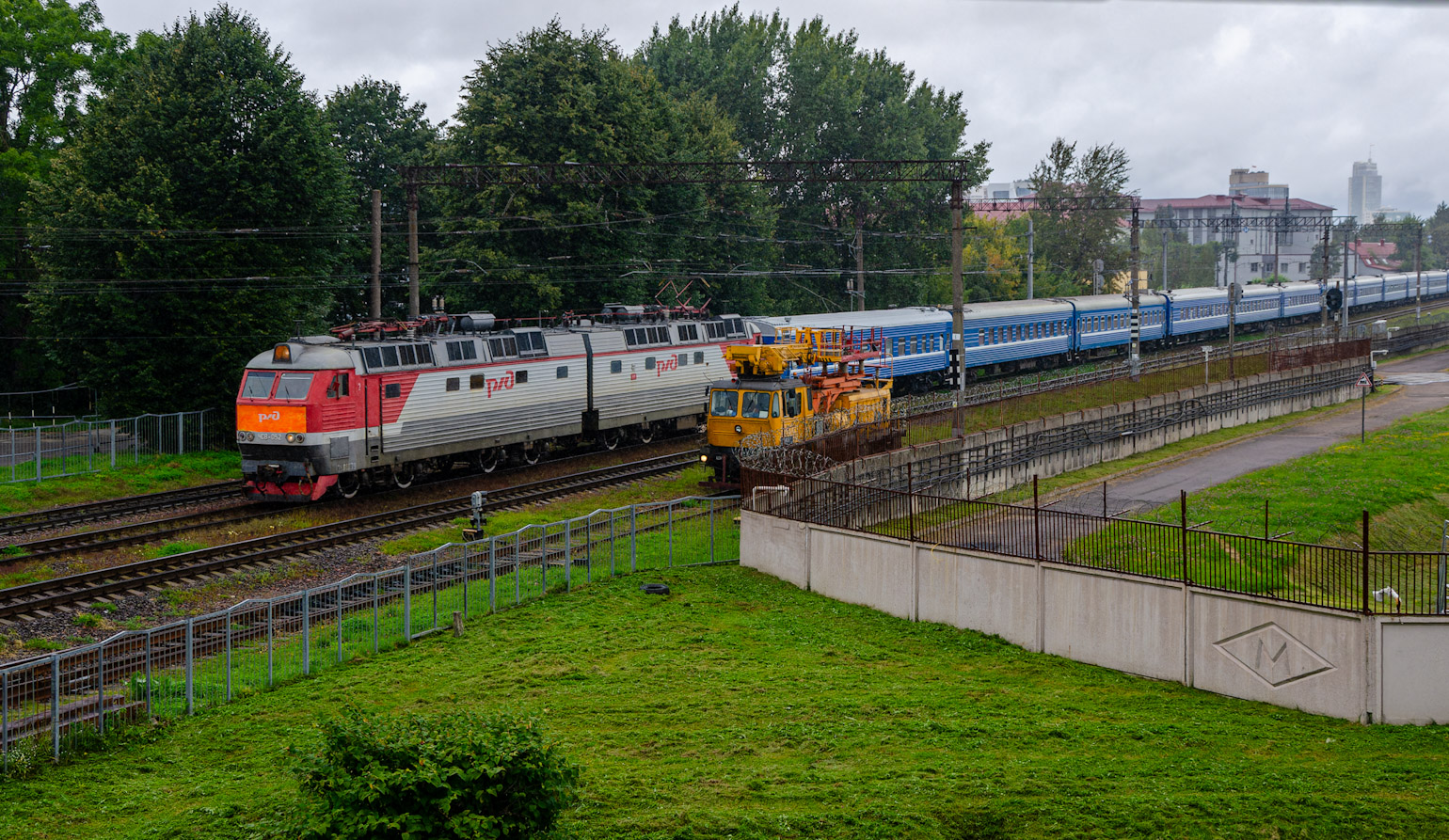 ЧС8-052; АДМ1-921