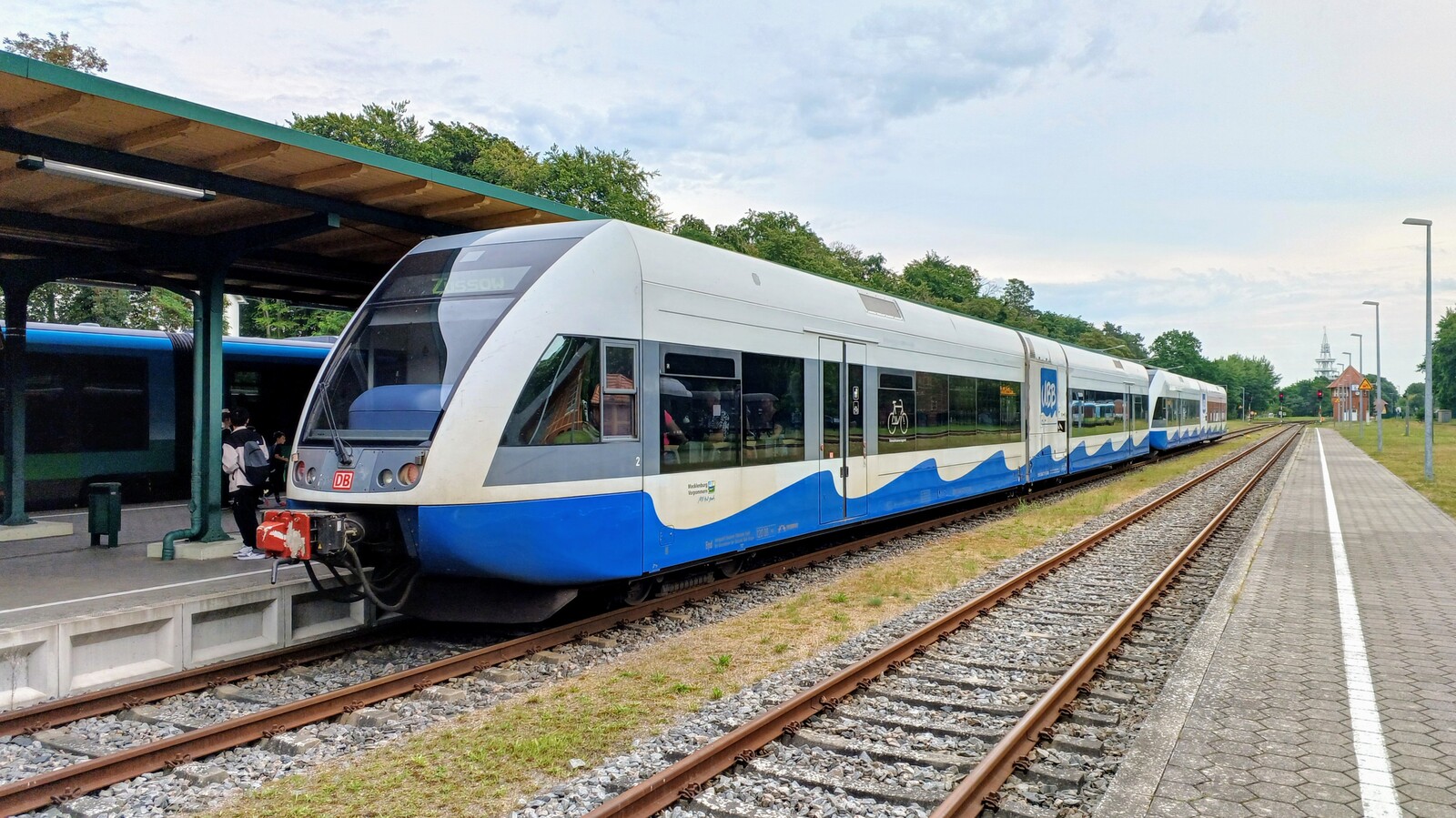 646 127