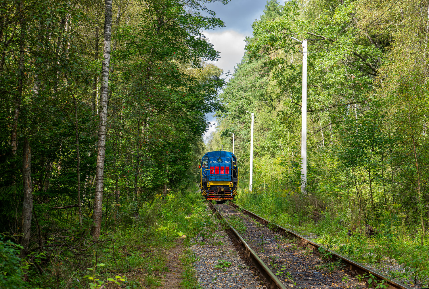 ТГМ4Б-0762