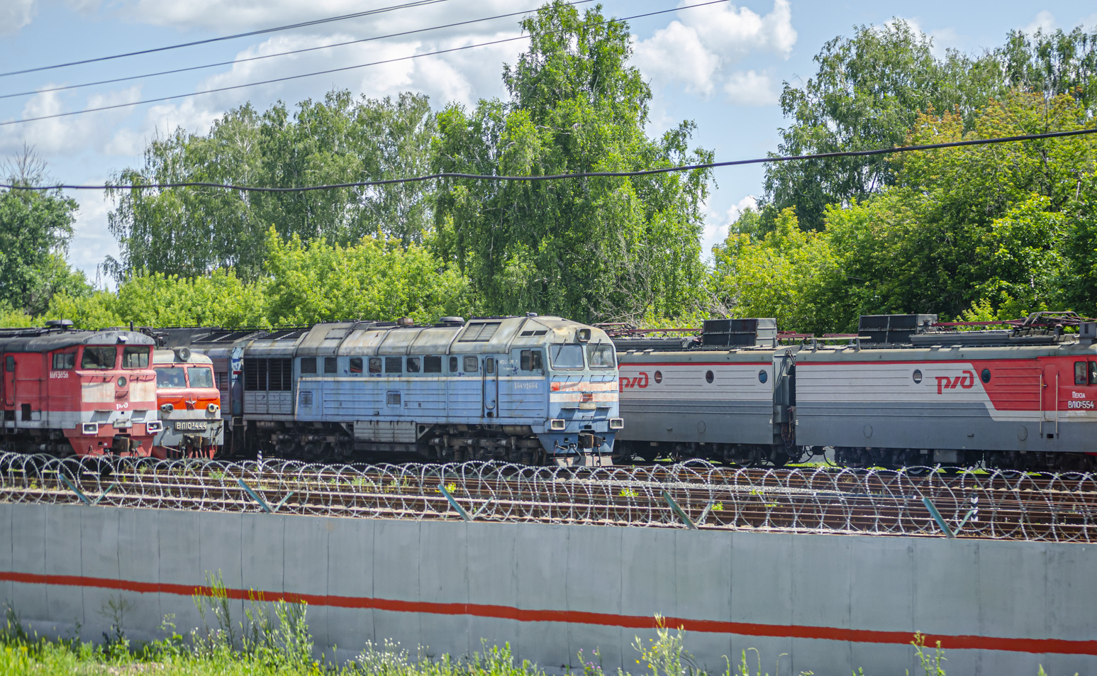 2ТЭ116У-0085