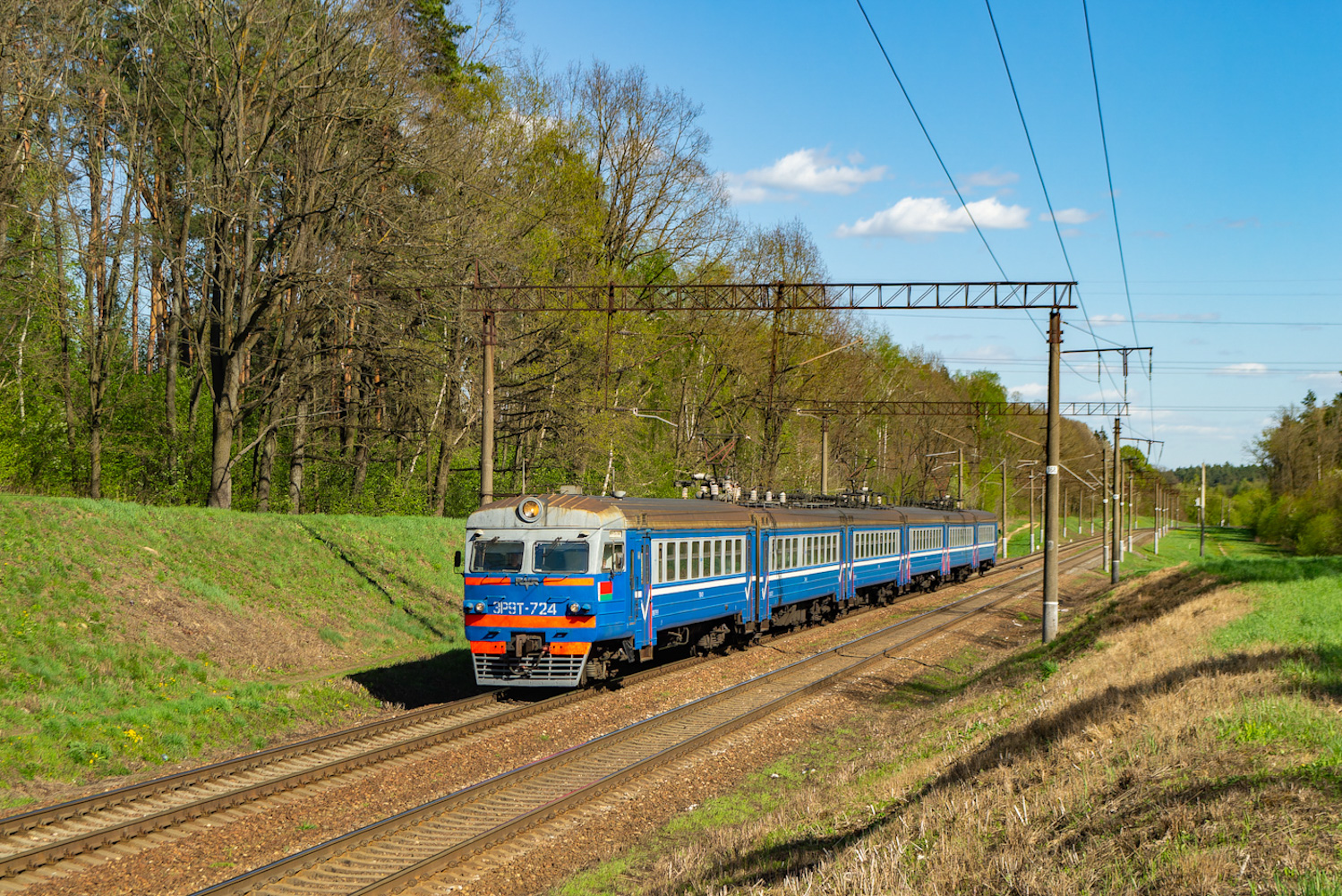 ЭР9Т-724