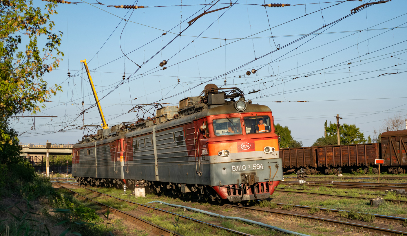 ВЛ10У-594