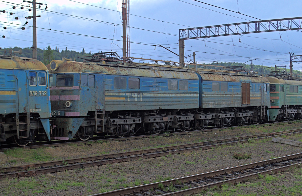 ВЛ8М-1216