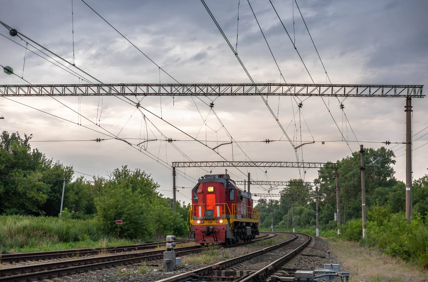 ТЭМ18ДМ-854