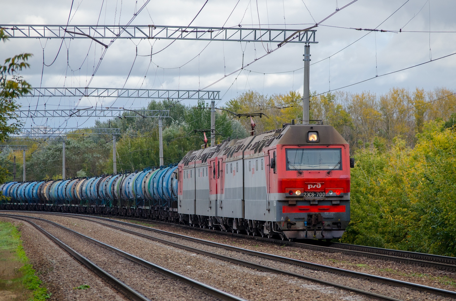 2ЭС6-700