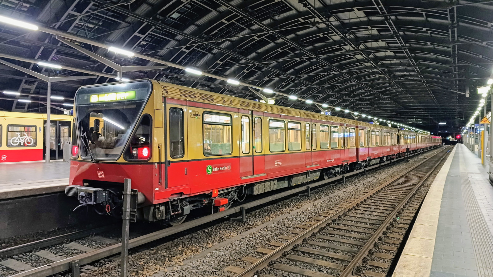 480 032