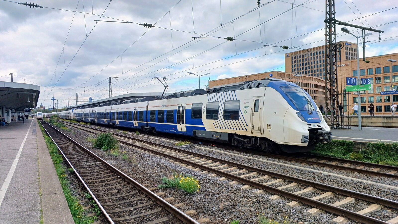 375