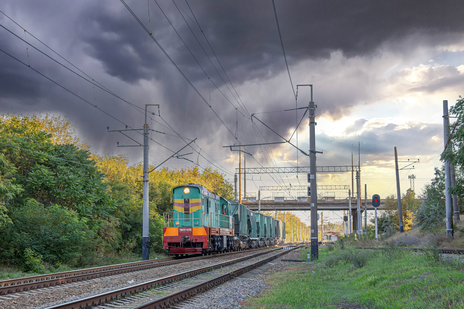 ЧМЭ3-4250; Фотомонтаж (Крымская железная дорога)