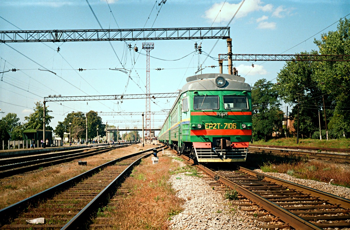 ЭР2Т-7106