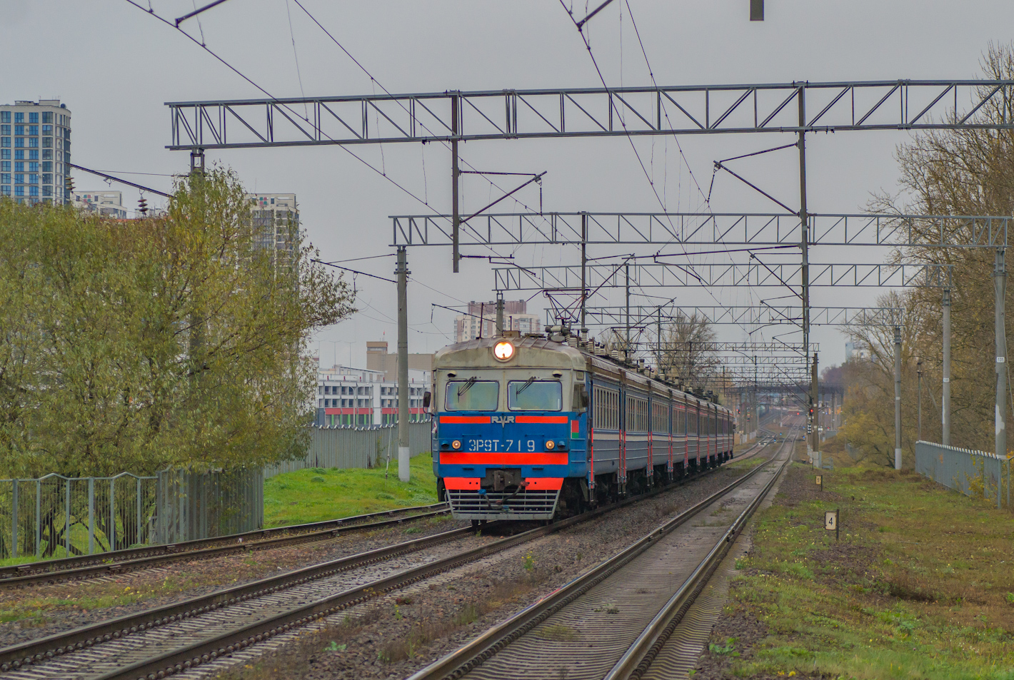 ЭР9Т-719