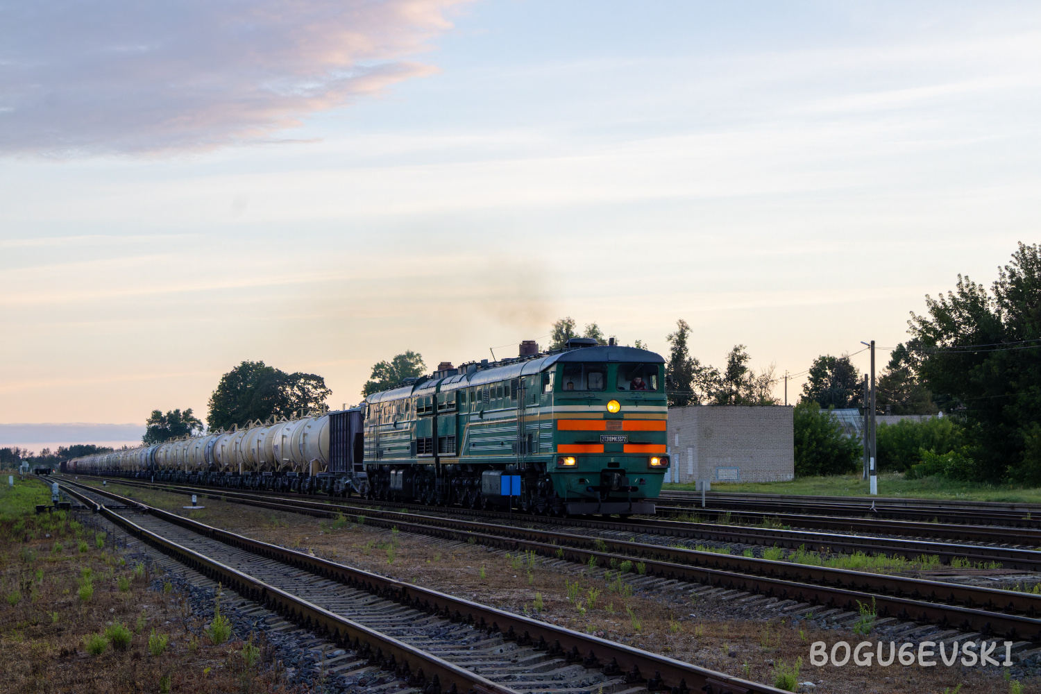 2ТЭ10МК-3372