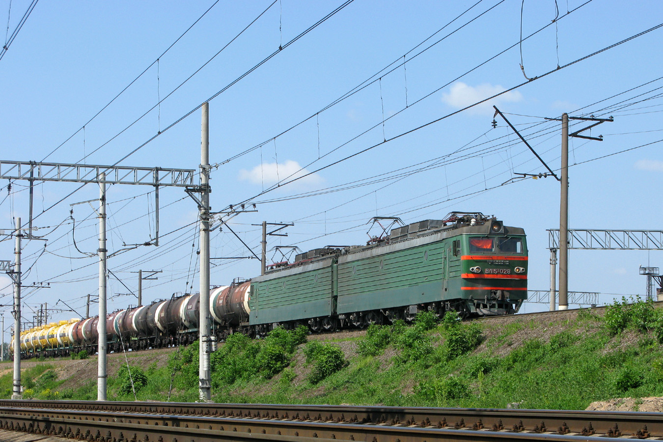 ВЛ15С-028
