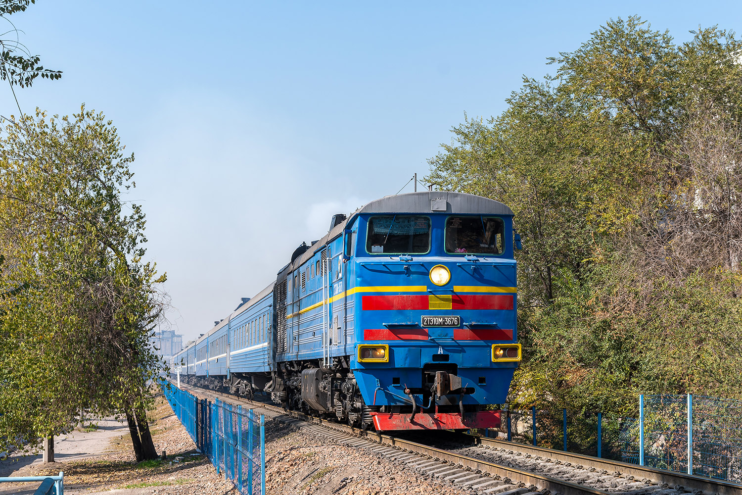 2ТЭ10М-3676