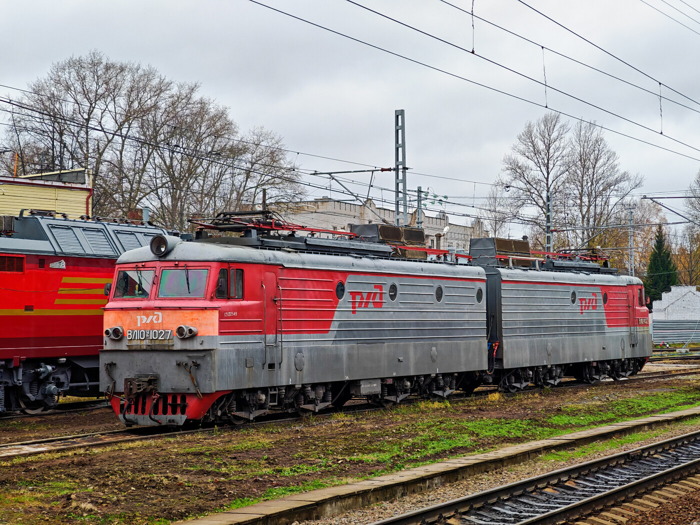 ВЛ10У-1027