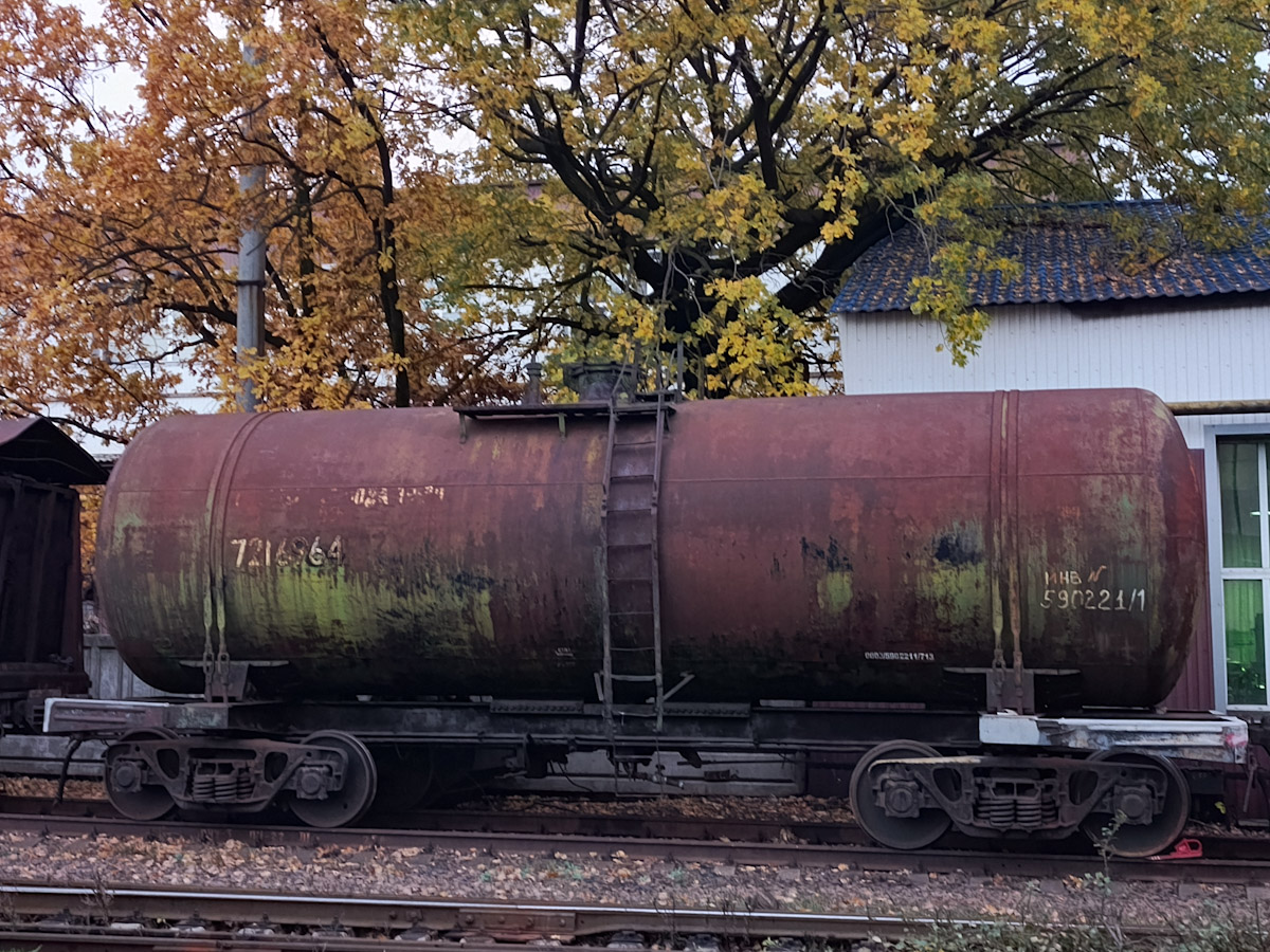 Грузовые вагоны