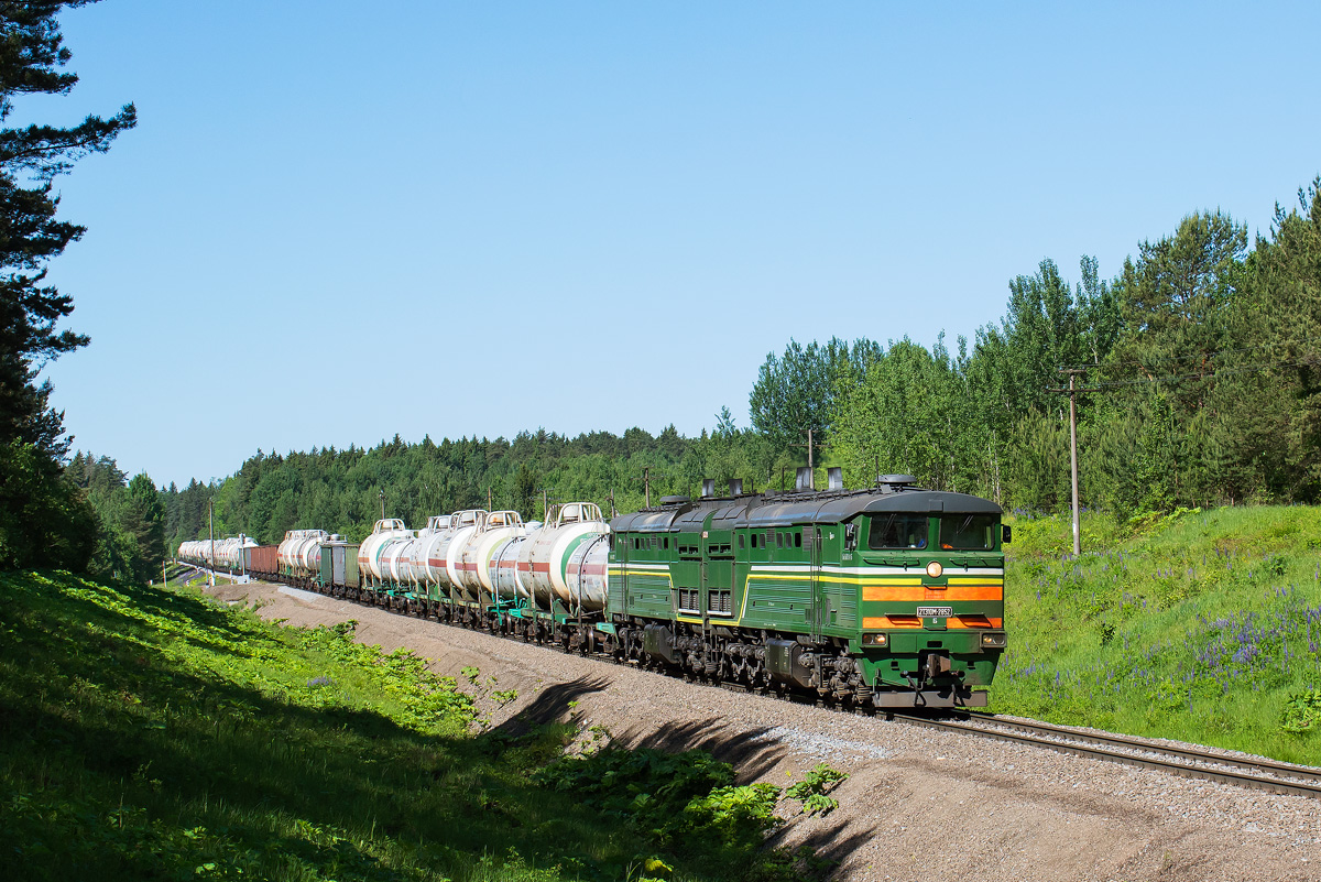 2ТЭ10М-2852