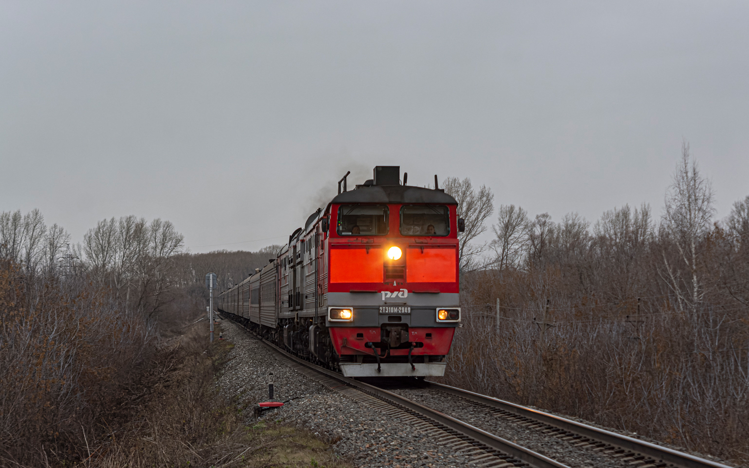 2ТЭ10М-2949