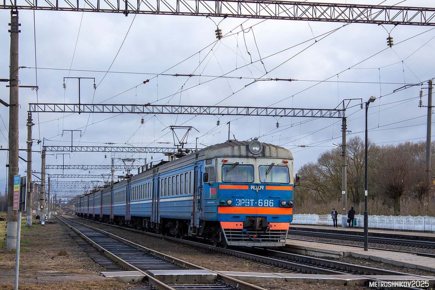 ЭР9Т-686