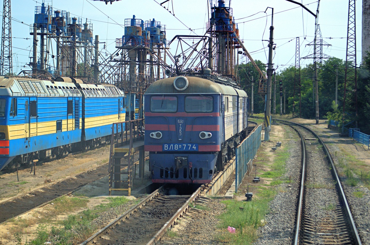 ВЛ8М-774