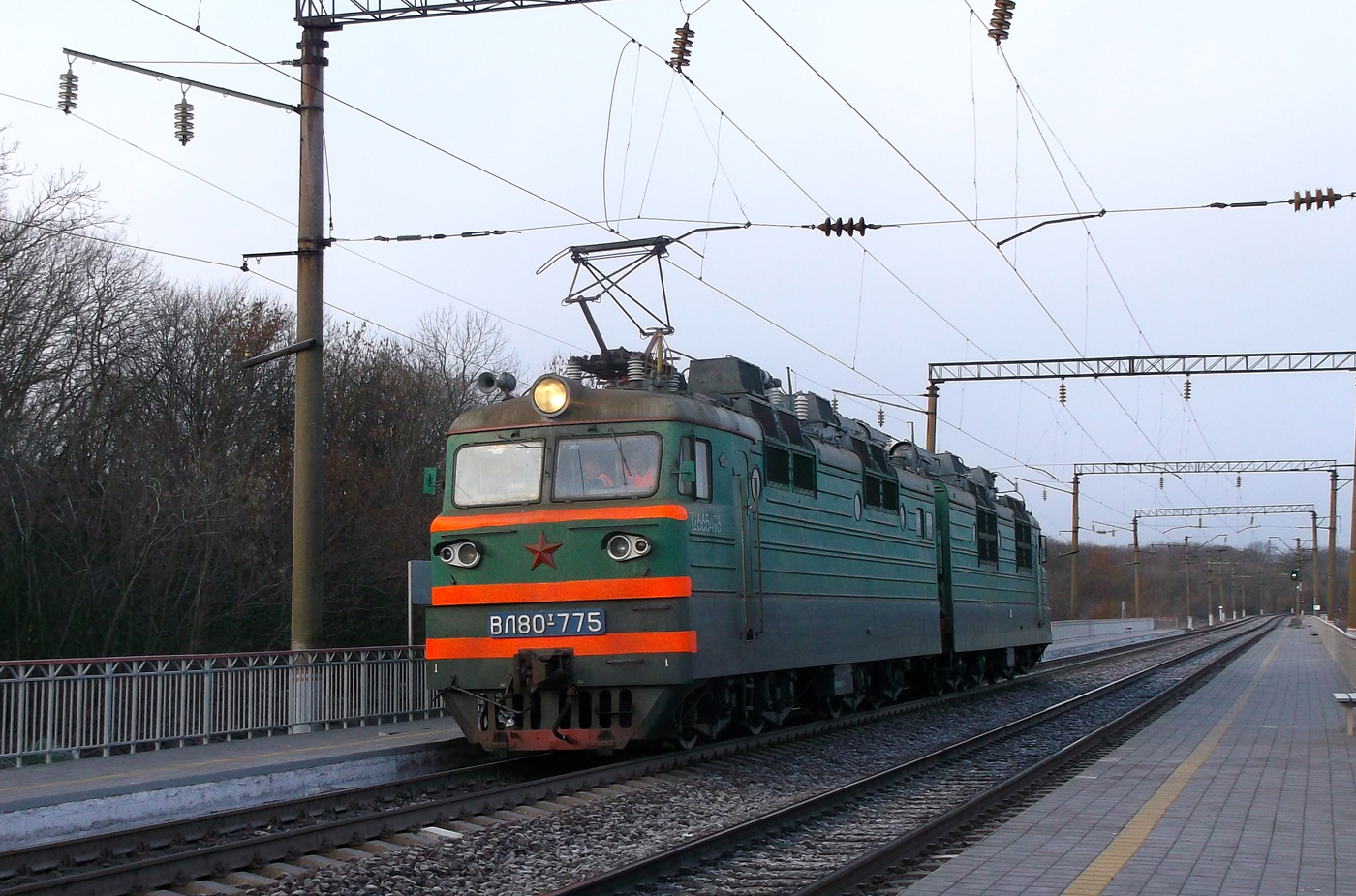 ВЛ80Т-775