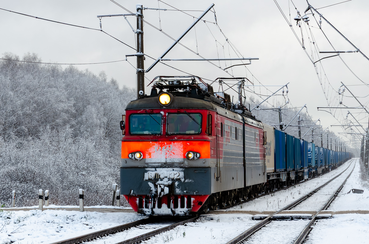 ВЛ10У-132