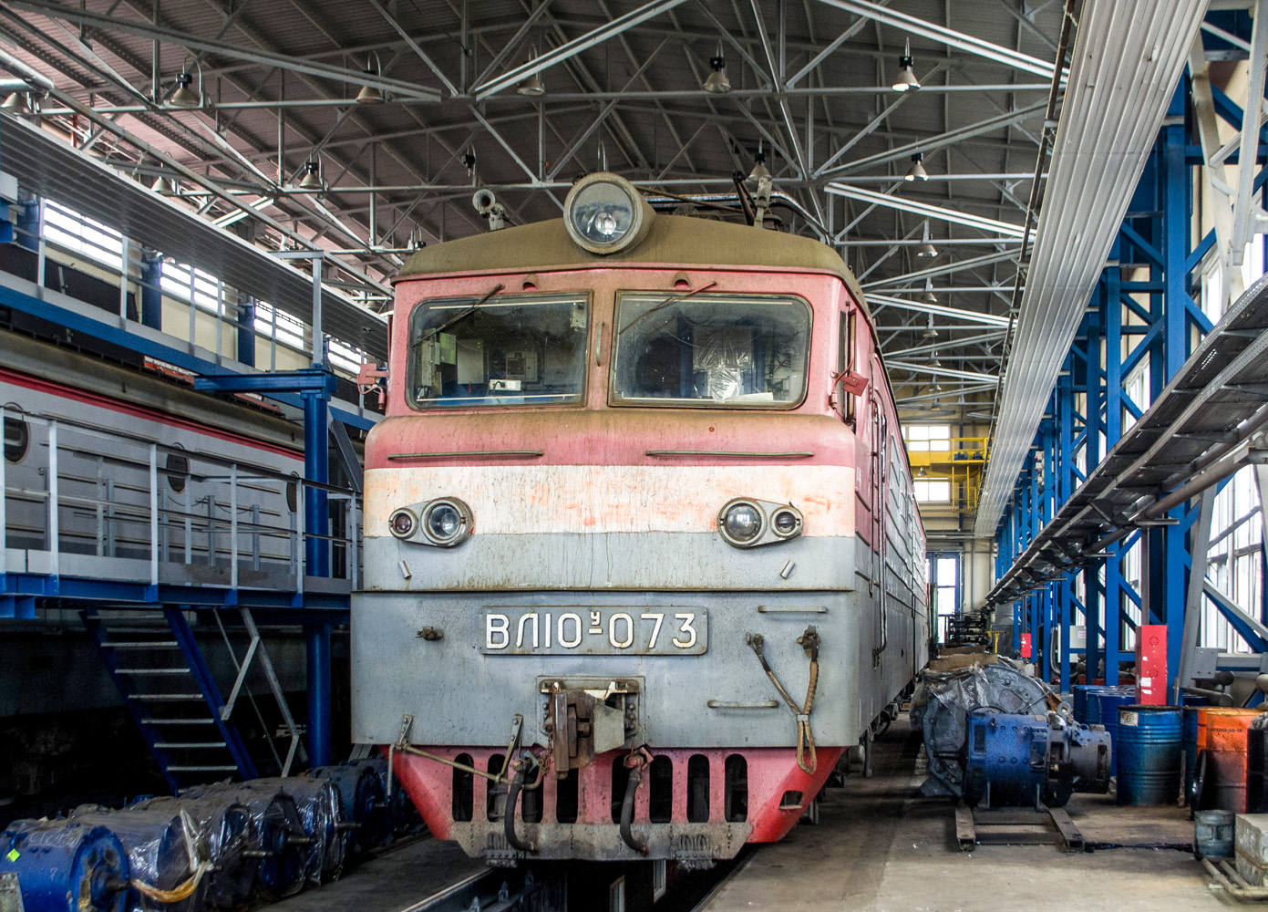 ВЛ10У-073