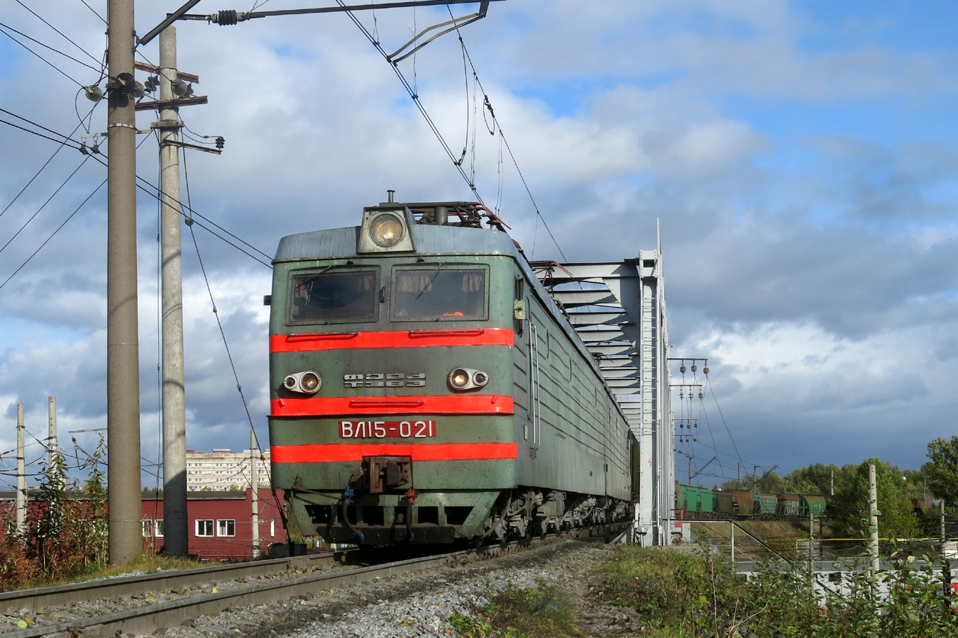 ВЛ15-021