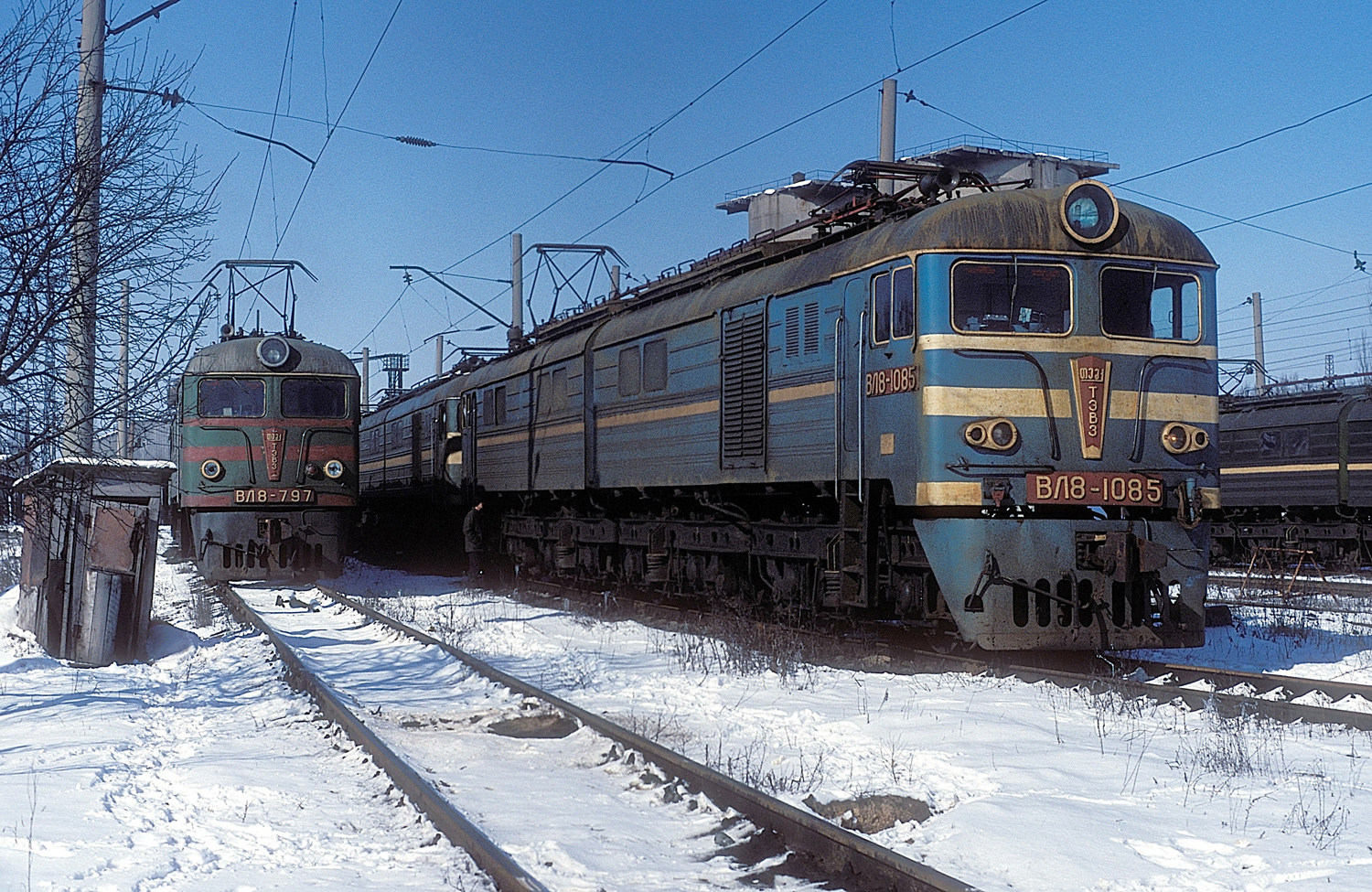 ВЛ8М-1085; Исторические фотографии (Донецкая железная дорога)