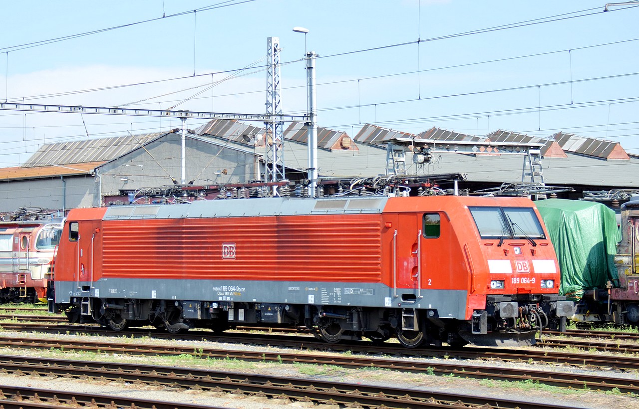 189 064-9