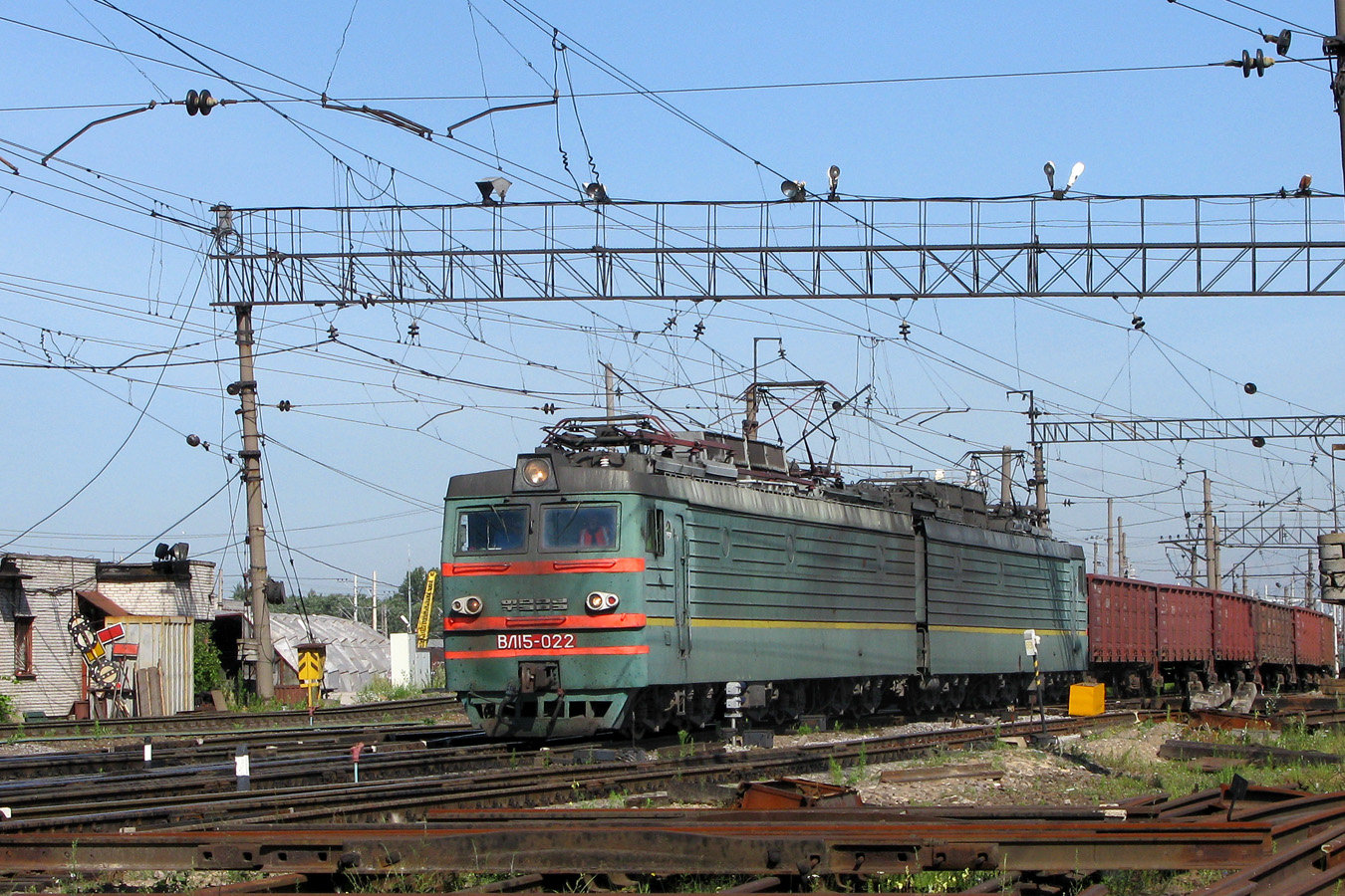 ВЛ15-022