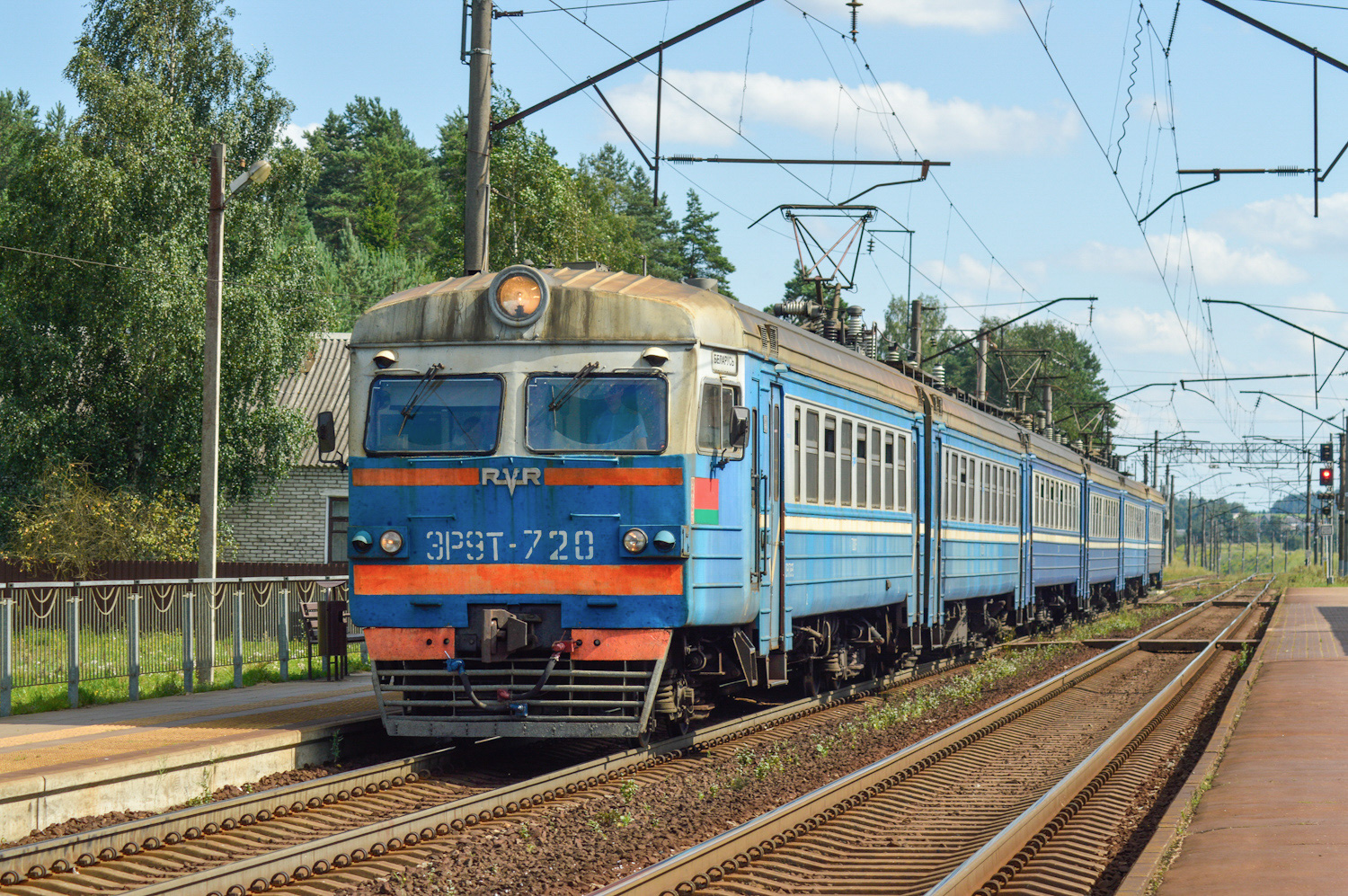 ЭР9Т-720
