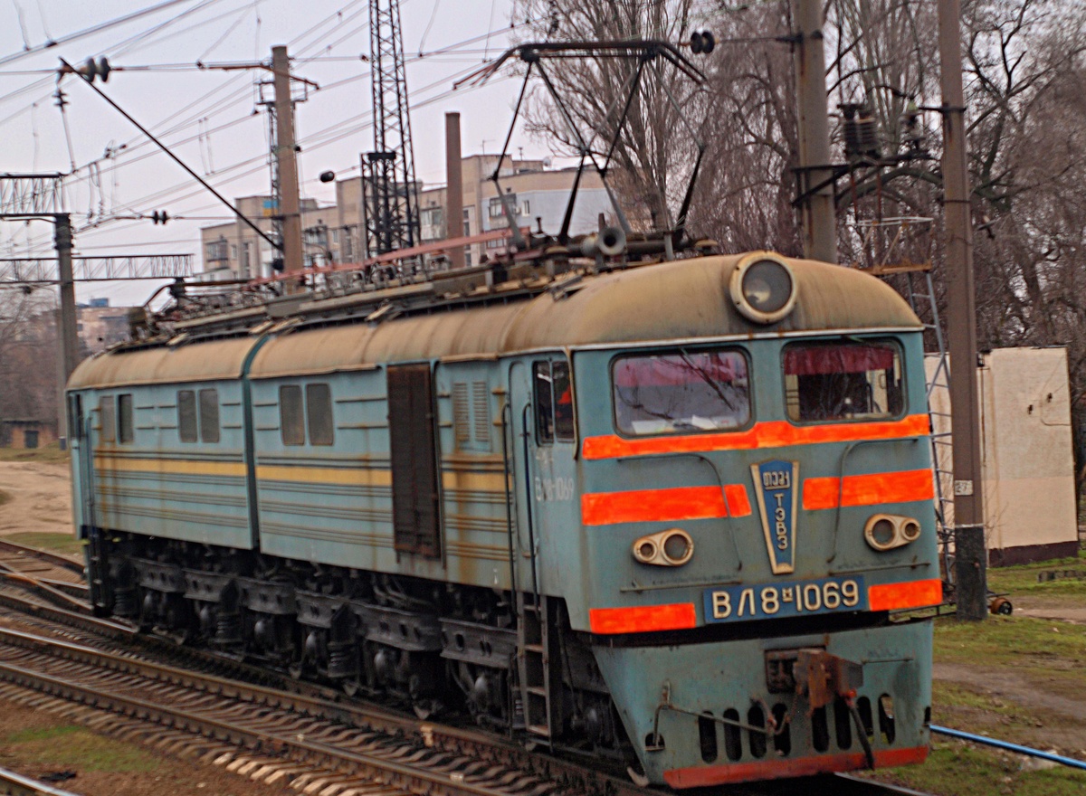 ВЛ8М-1069