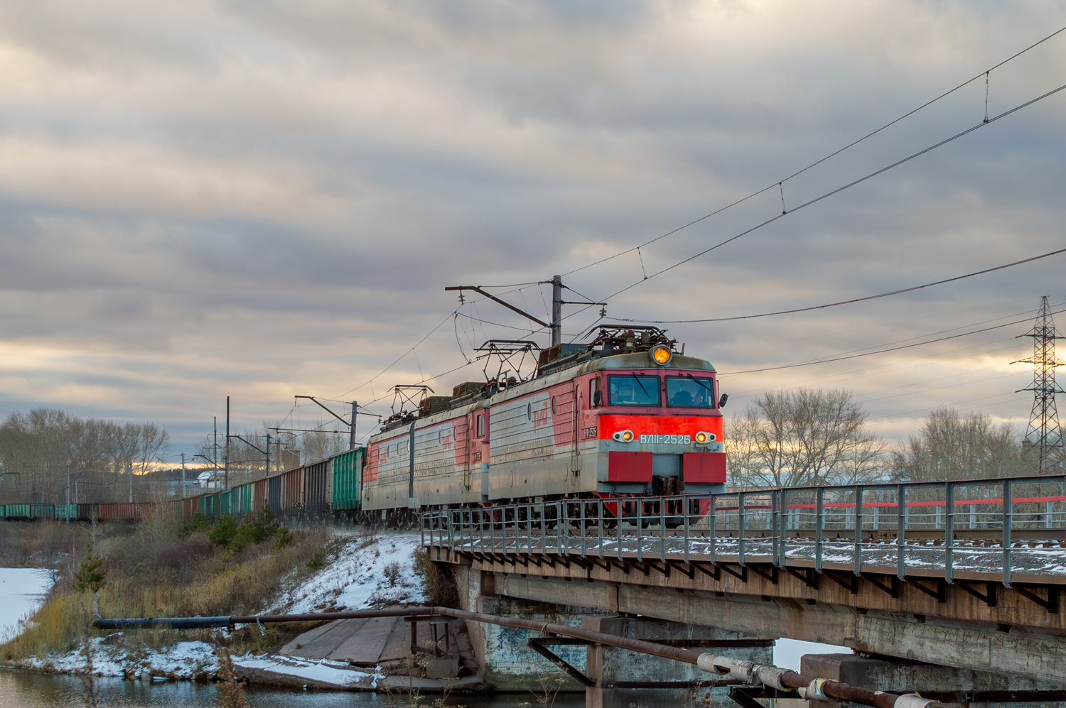 ВЛ11-252