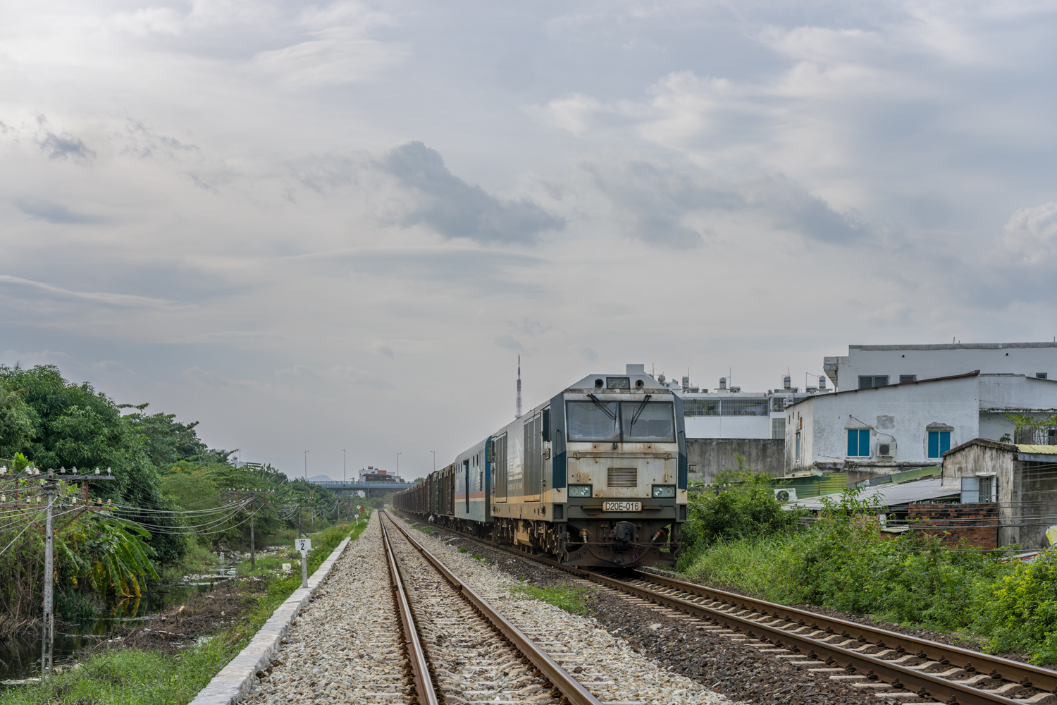 D20E-016