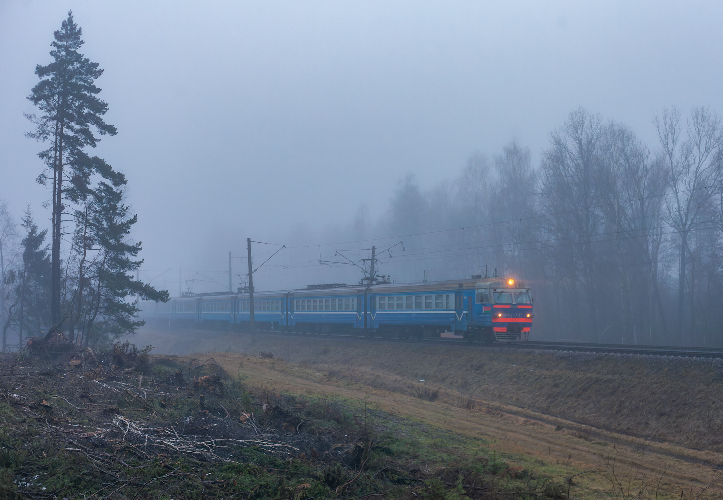ЭР9Т-737