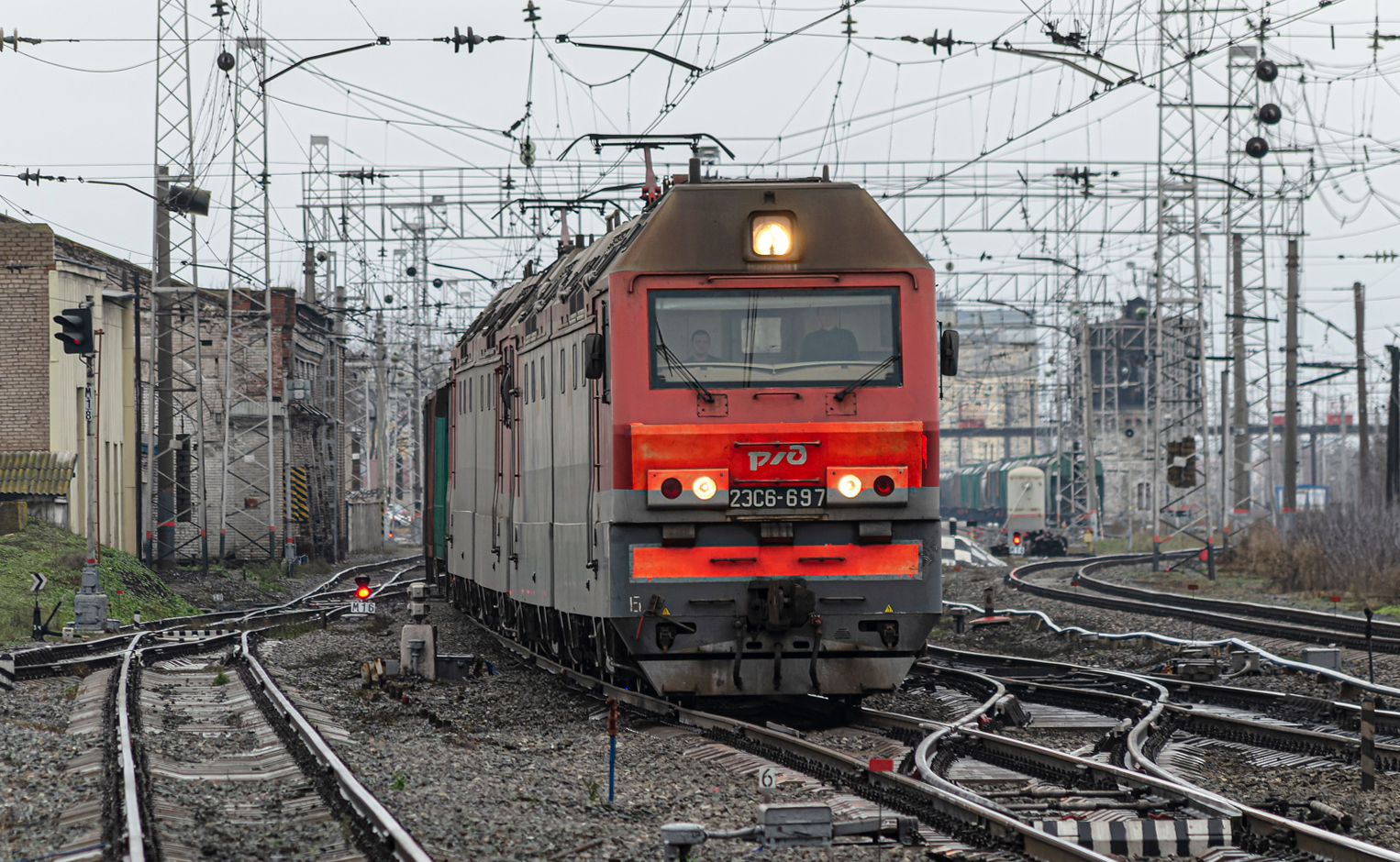 2ЭС6-697