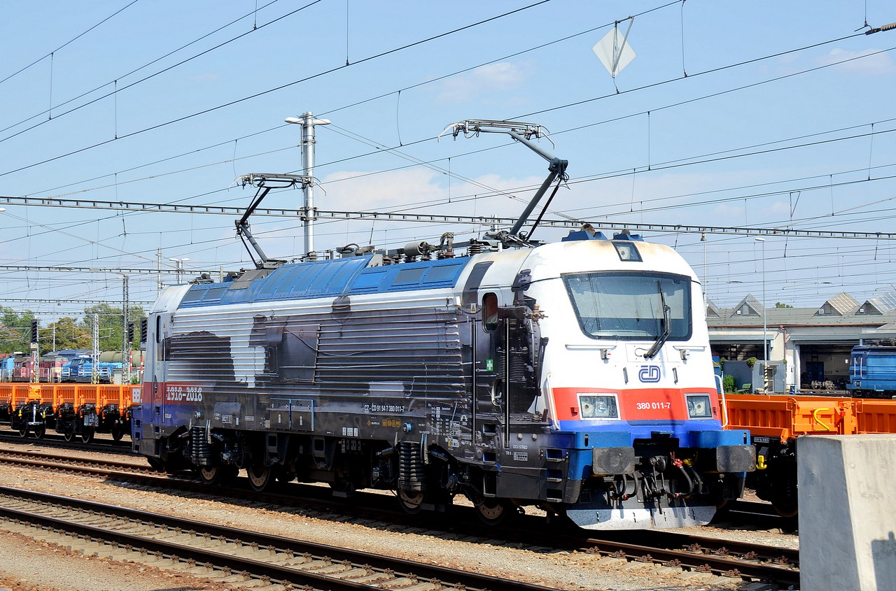 380 011-7
