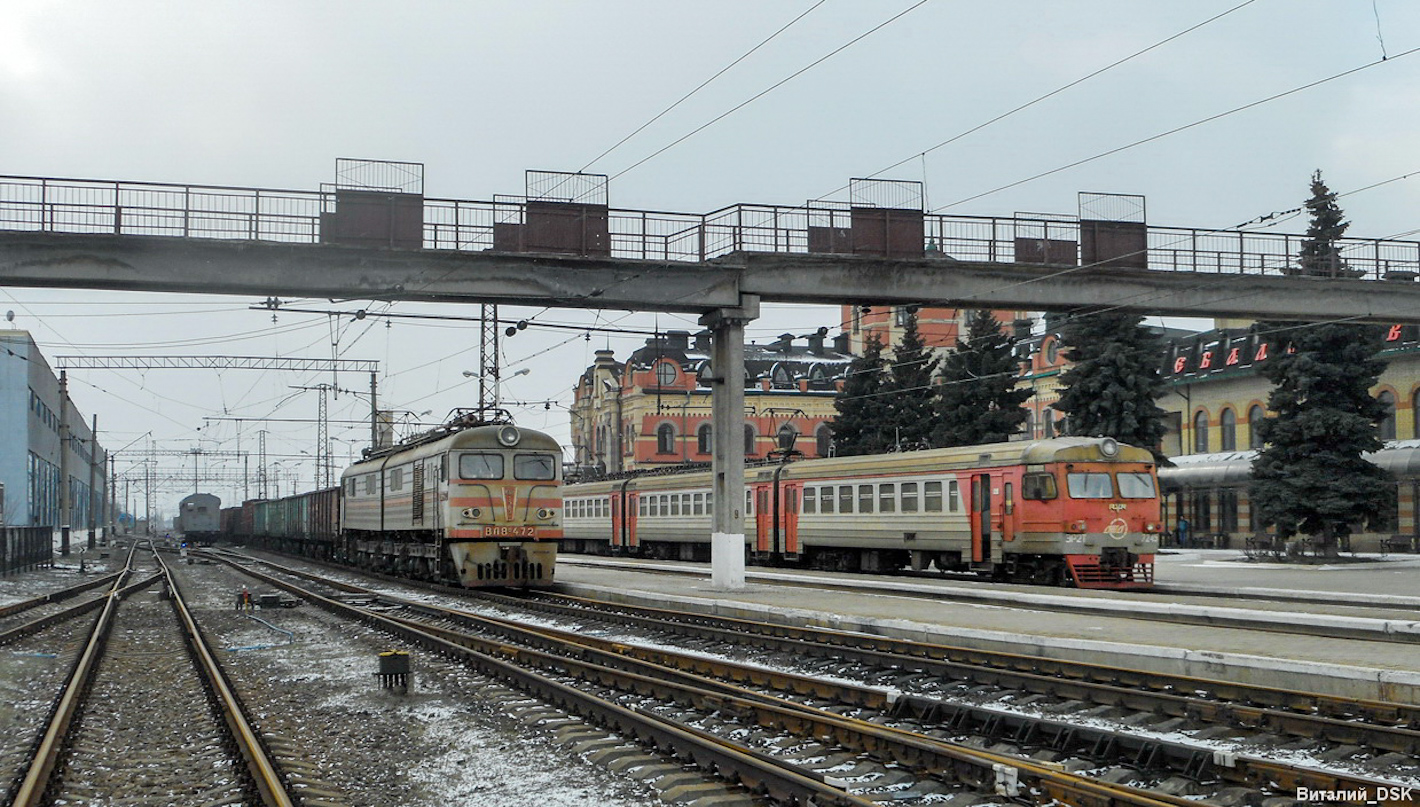 ВЛ8М-472; ЭР2Т-7245