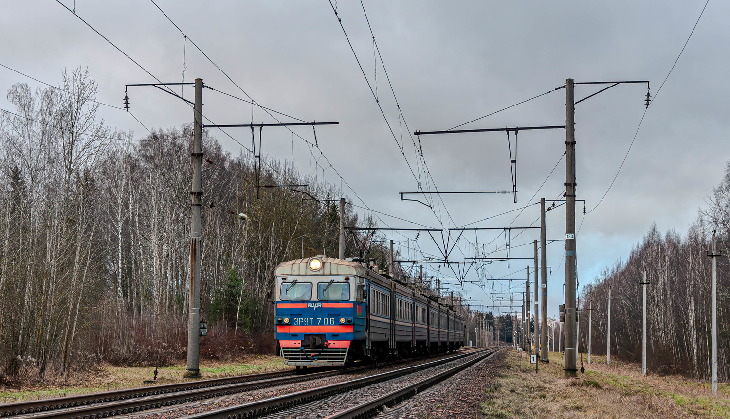 ЭР9Т-706
