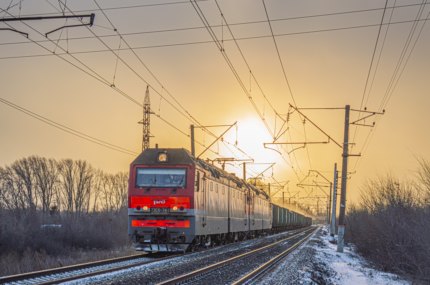 2ЭС6-740