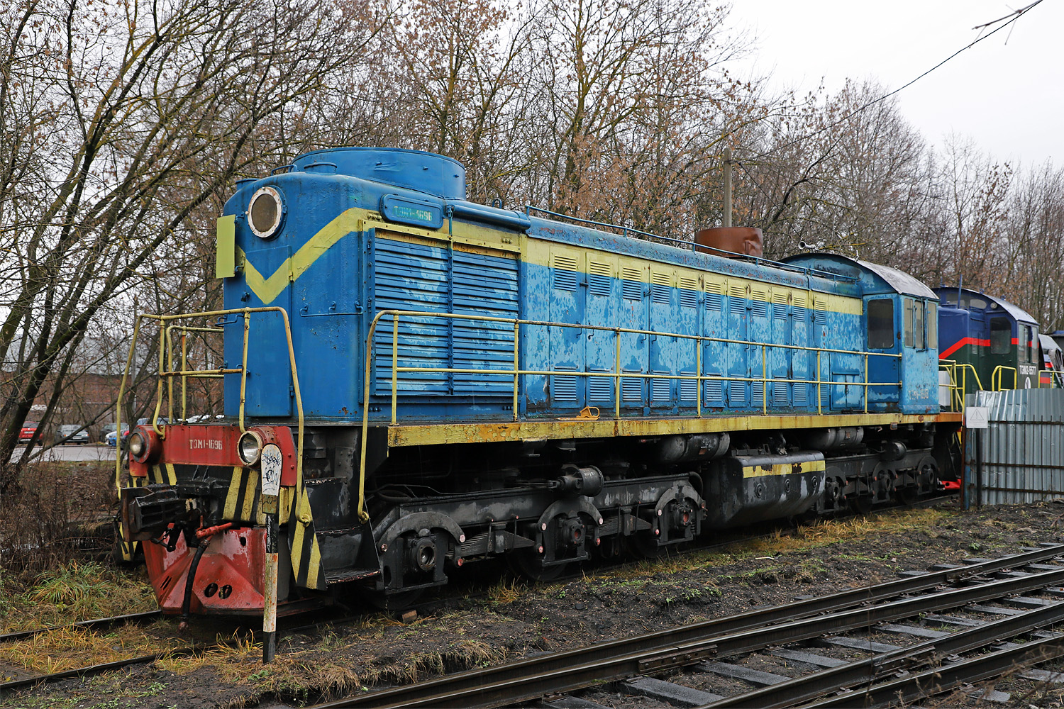 ТЭМ1-1696