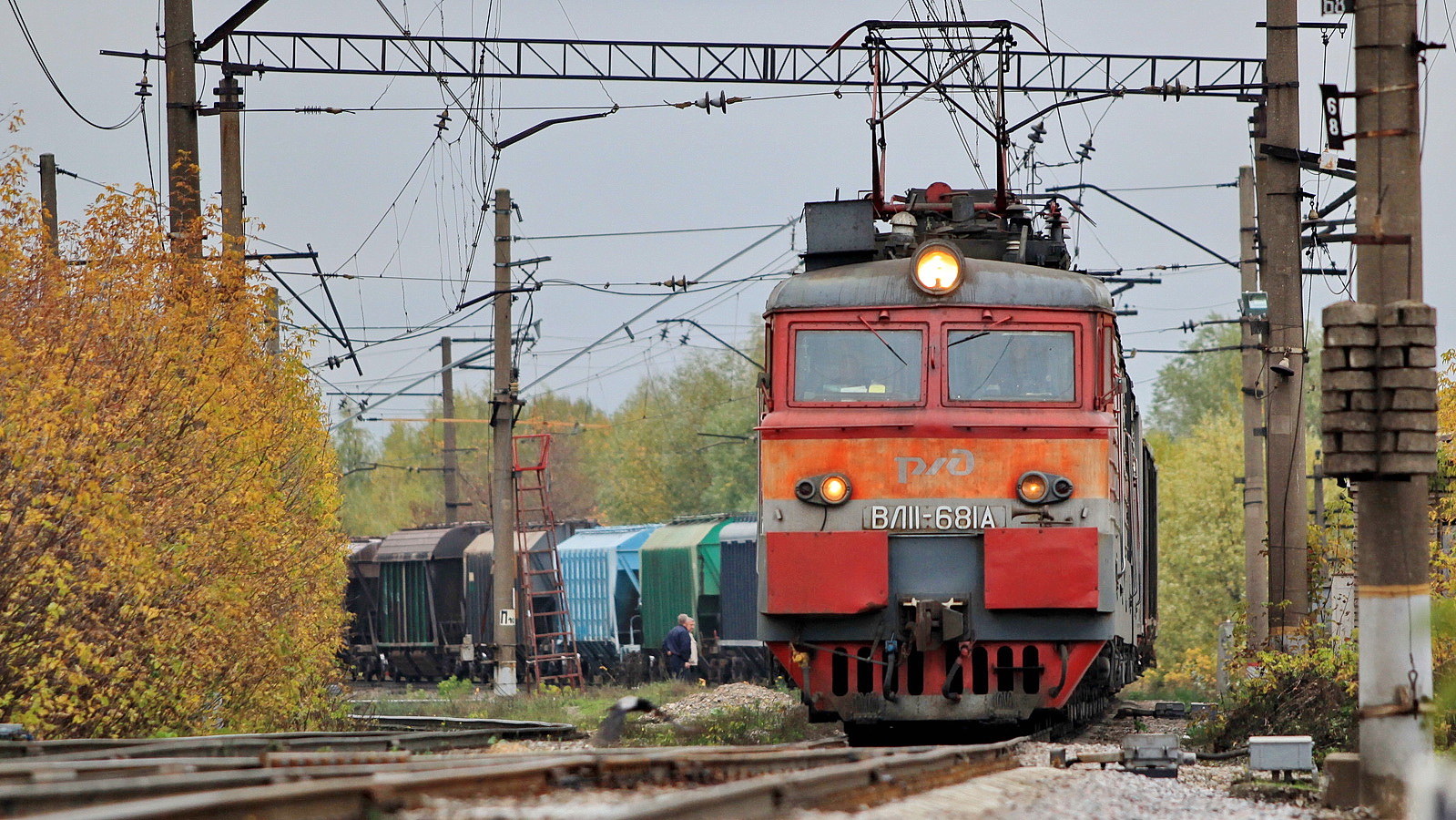 ВЛ11.8-681