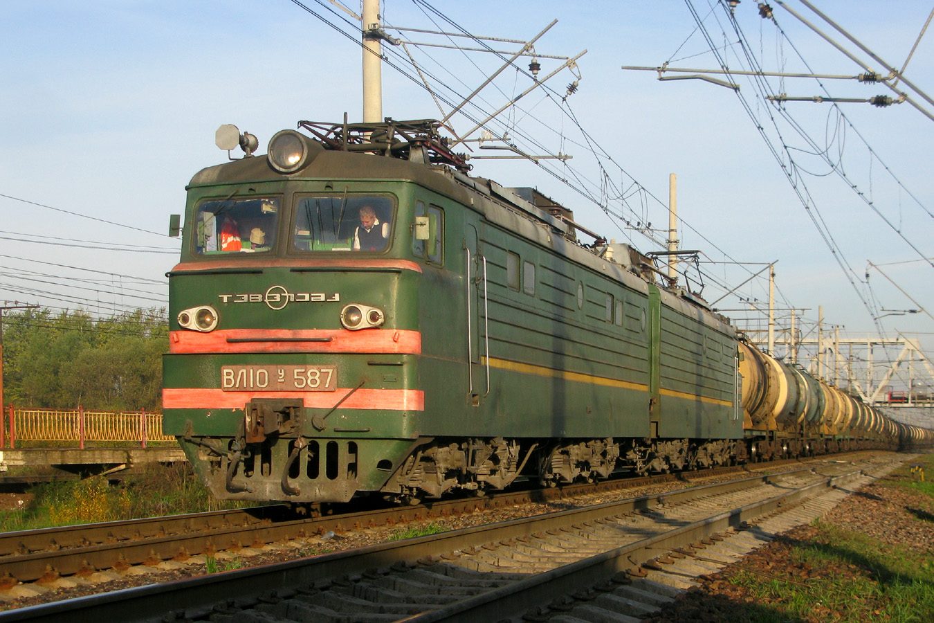 ВЛ10У-587