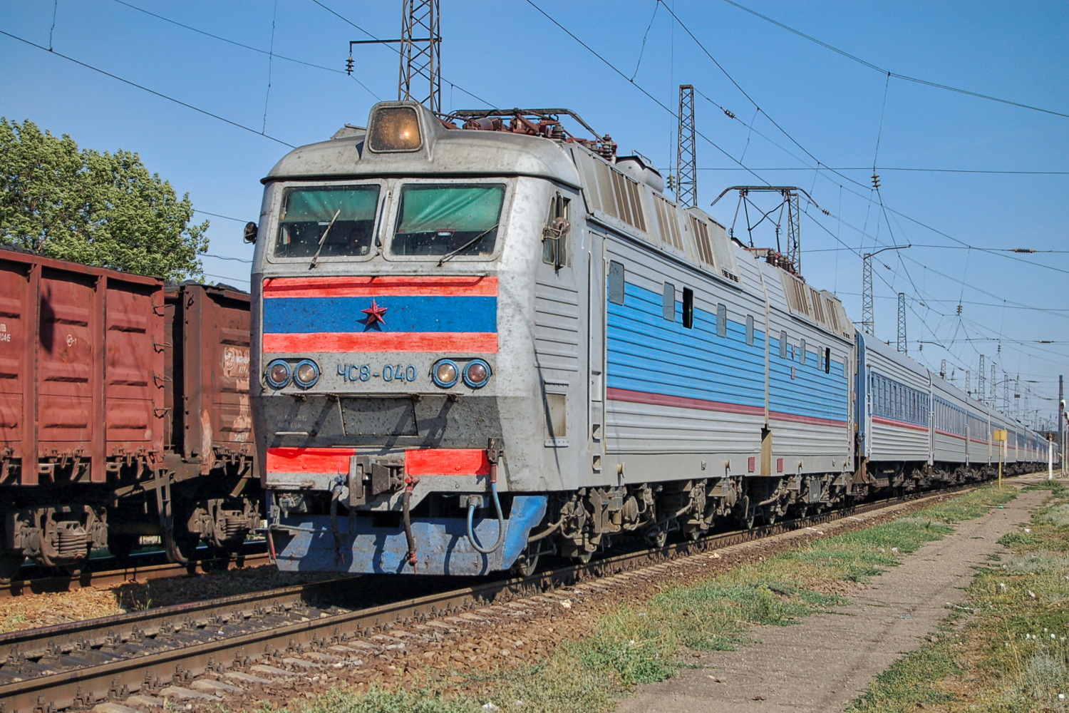 ЧС8-040