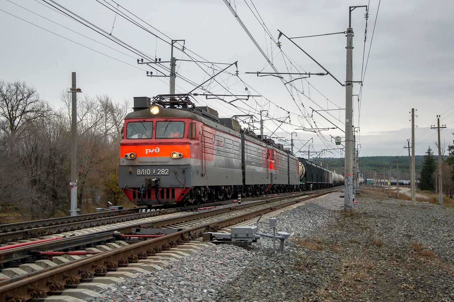ВЛ10У-282