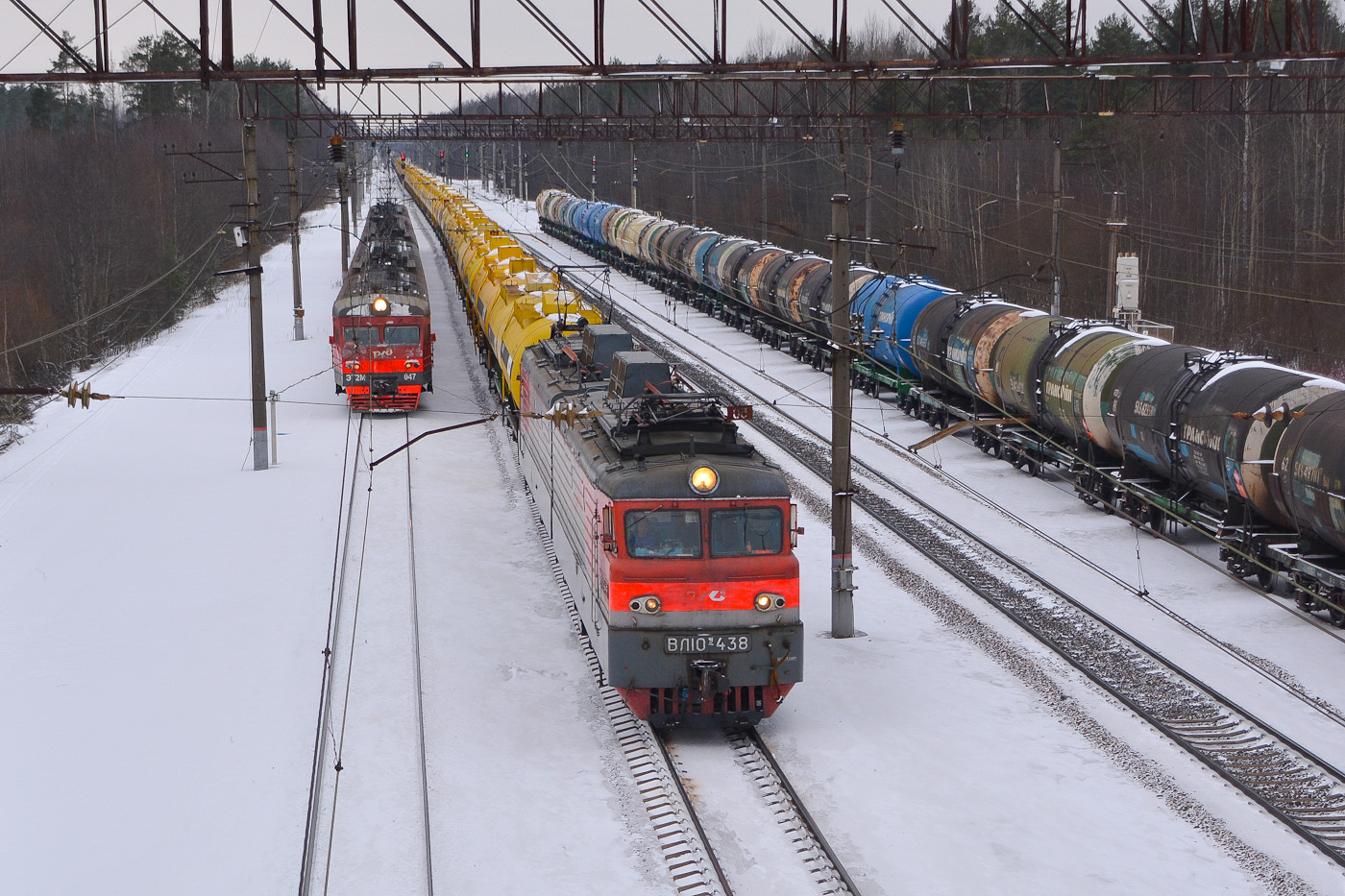 ВЛ10У-438
