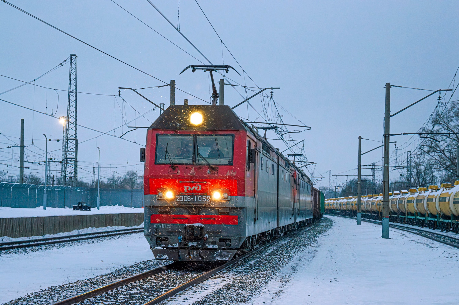 2ЭС6-1052