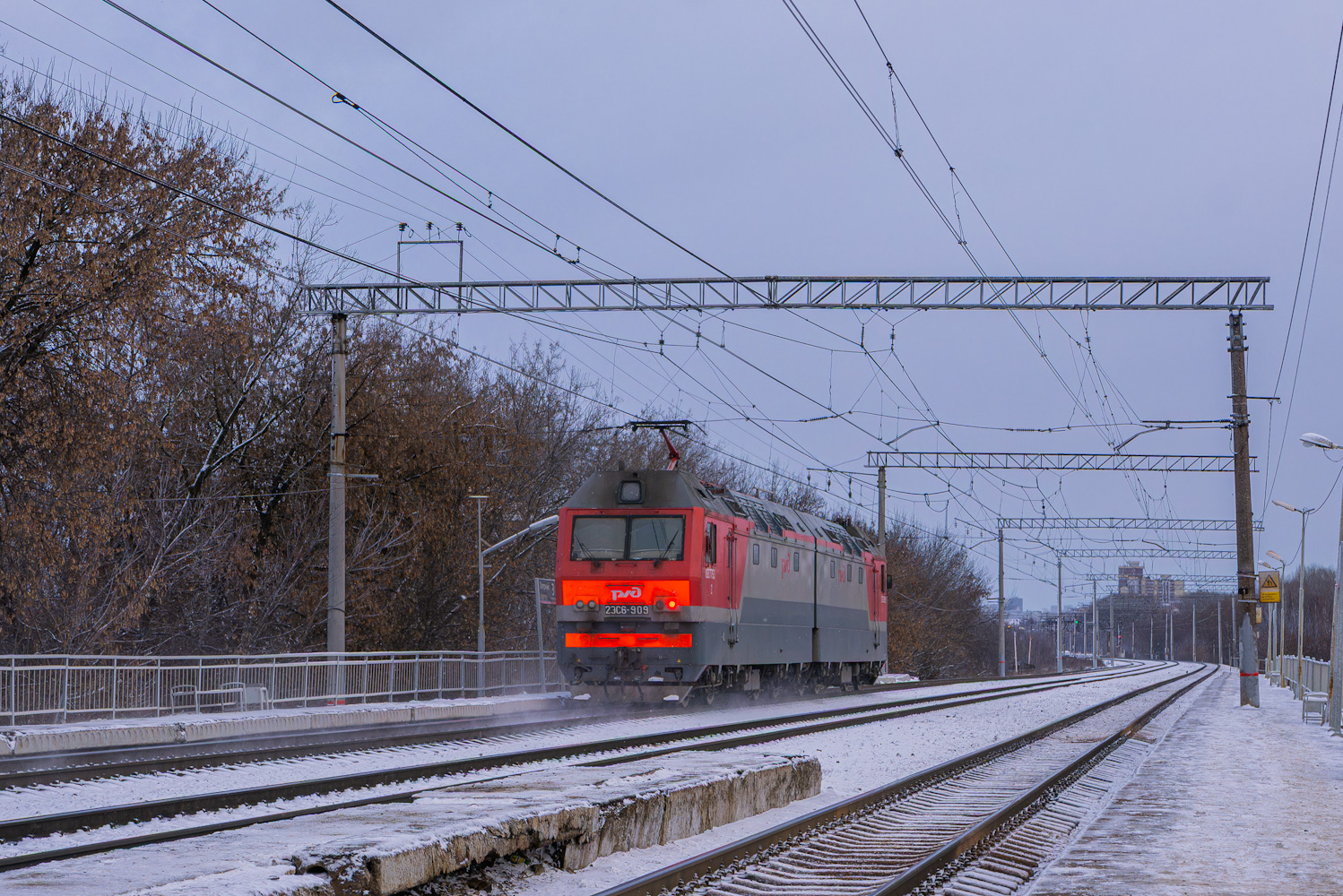 2ЭС6-909
